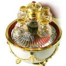 Водка Императорская Коллекция золотая (Водка )Графин 0.75л.+рюмочки для водки императорская коллекция в футляре в форме яйца Фаберже в золоте .